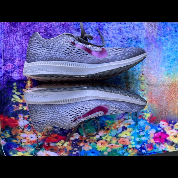 Nike Zoom Winflo 5 Size 10- Grey and Pink- Great Condition - Picture 5 of 8